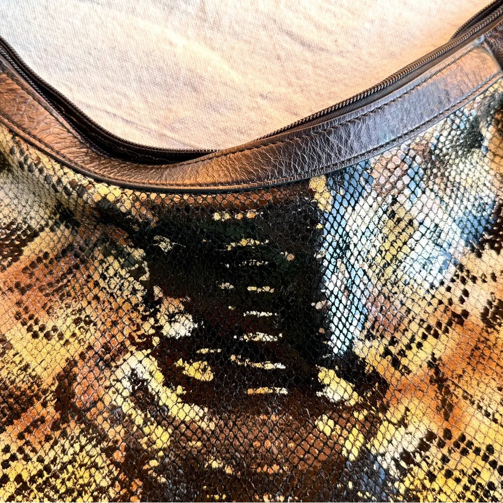 The Find | Chic Snakeskin Hobo Bag in Black and Brown | like new condition - Picture 3 of 9